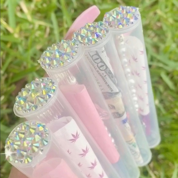 Roach clips - Picture 5 of 5